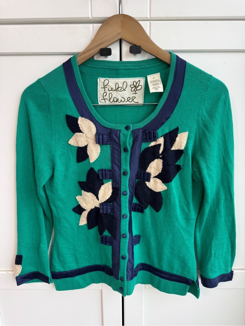 Field Flower Floral Appliqué Grandmacore Cardigan Size S